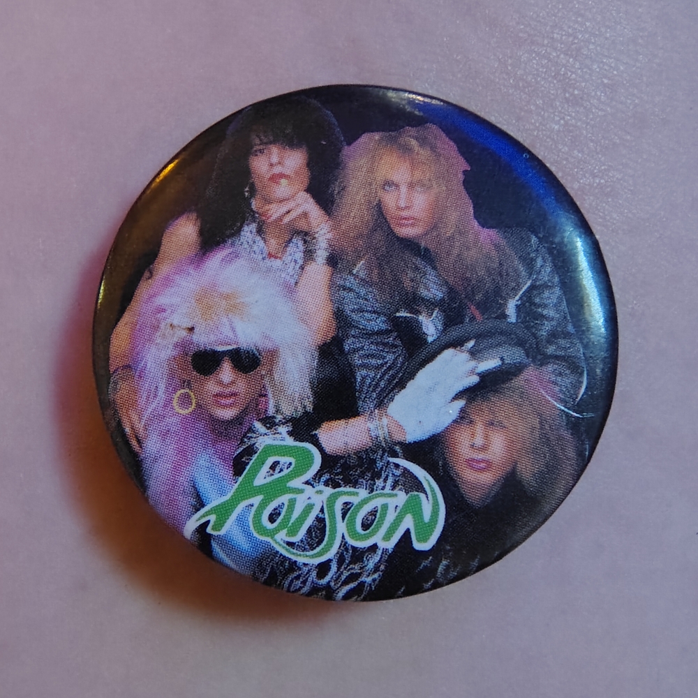 Poison Band Button